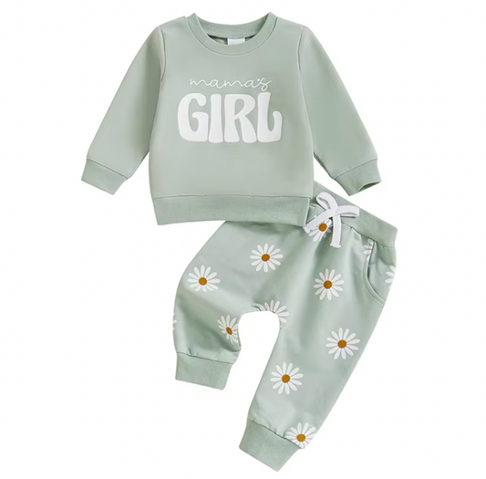 Green Mama's Girl Daisy Lounge Set rts